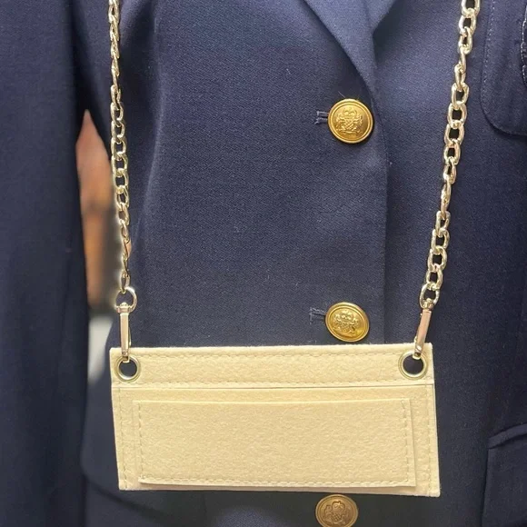 Bag insert with a gold chain - Picture 7 of 7